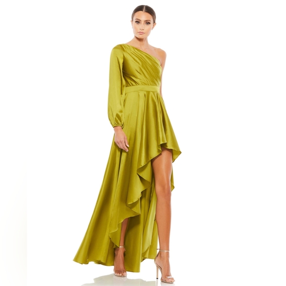 Mac Duggal Dresses & Skirts - Mac Duggal high low one shoulder flowy gown, dress